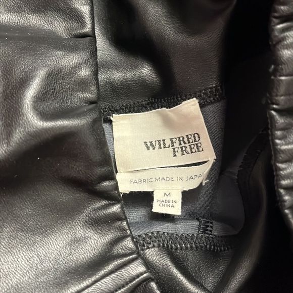 Aritzia Wilfred Free High-waisted Vegan Leather leggings- Black Size Medium - Picture 3 of 4